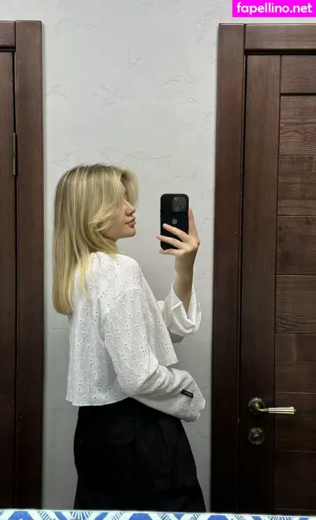 Pervokursnica OnlyFans Thumbnail #pdfMR6hGDB