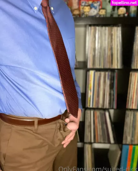 Petersuitandtie OnlyFans Thumbnail #3FQnZ4wlrd
