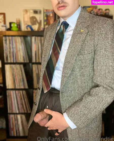 Petersuitandtie OnlyFans Thumbnail #4dMk2ofq5P