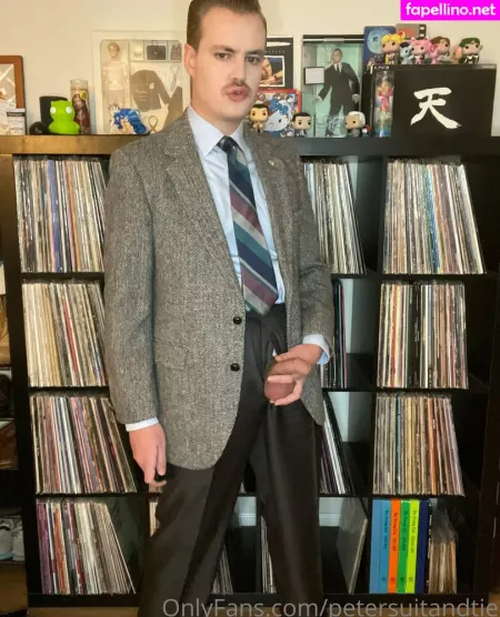 Petersuitandtie OnlyFans Thumbnail #Dp6NhN8QFD