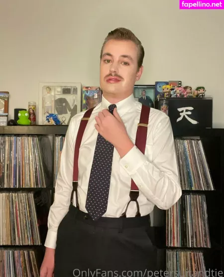 Petersuitandtie OnlyFans Thumbnail #nrG753i41S