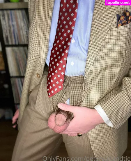 Petersuitandtie OnlyFans Thumbnail #sSOAEkbNiK