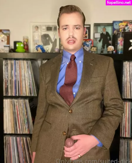 Petersuitandtie OnlyFans Thumbnail #yIb40xWwbe
