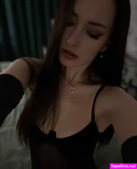 Petite Bella OnlyFans Thumbnail #1PLIJve7wu