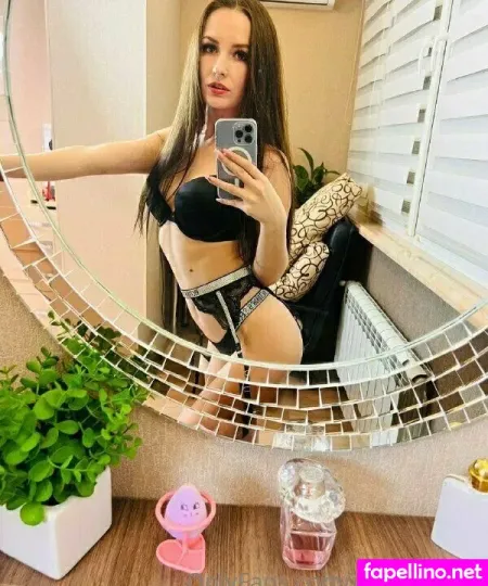 Petite Bella OnlyFans Thumbnail #w2OsLOiWkC