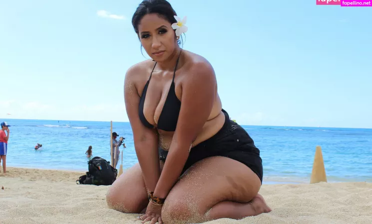 Petite Blonde OnlyFans Thumbnail #neib7iuadx