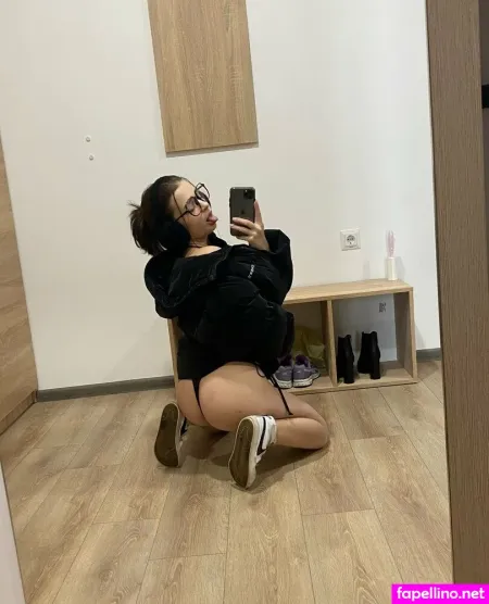 Petite Olya Vip OnlyFans Thumbnail #eortdHjJaE