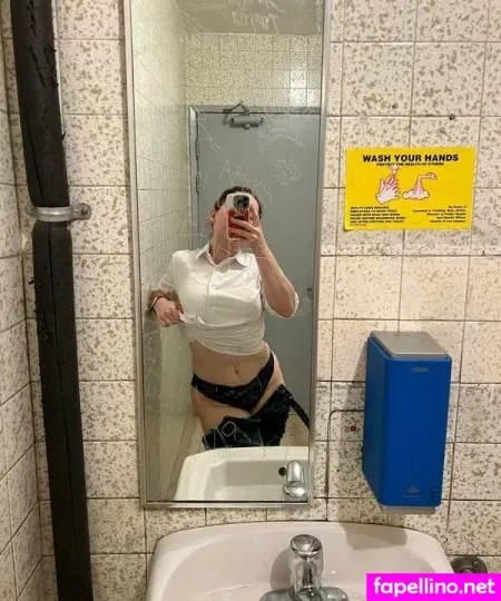 Petite Peach OnlyFans Thumbnail #HR9A42kicA