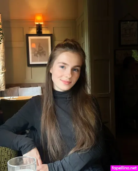 Petite Rosie OnlyFans Thumbnail #SNVAGZcQ9V