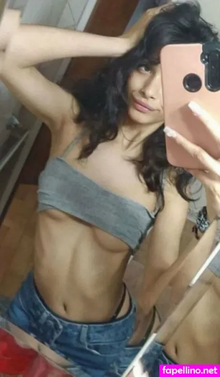 Petiteblondehot OnlyFans Thumbnail #0wlVb0EVd3