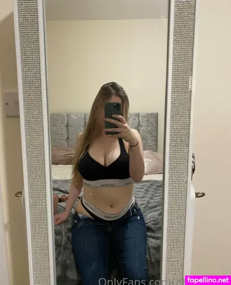 Petiteblondey2 OnlyFans Thumbnail #z2IGbd3ztX