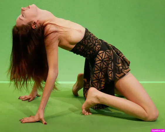 Petitedemons OnlyFans Thumbnail #0zNS4THk7L