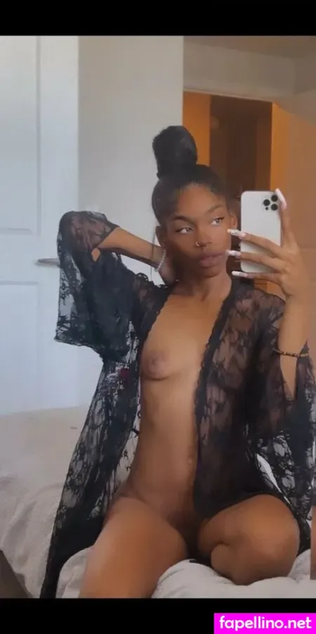 Petiteebonyangel OnlyFans Thumbnail #y4bzGvW2Xv