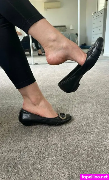 Petitefeet3535aus OnlyFans Thumbnail #4KFtN0cdWY