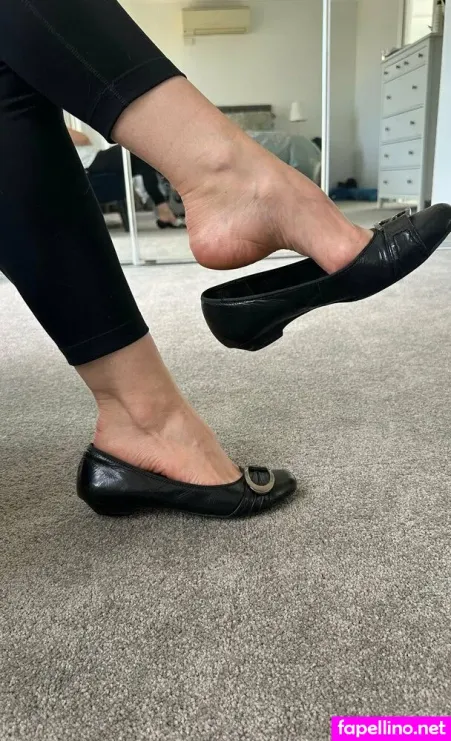 Petitefeet3535aus OnlyFans Thumbnail #Ivlwr6FOEY