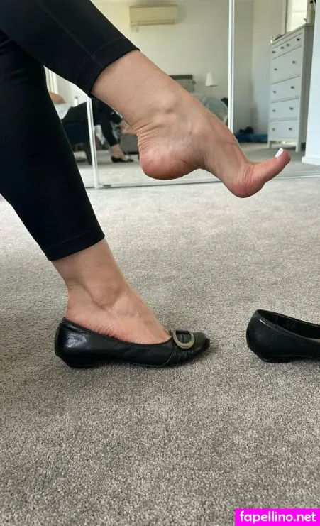 Petitefeet3535aus OnlyFans Thumbnail #b1vvVhJuIV