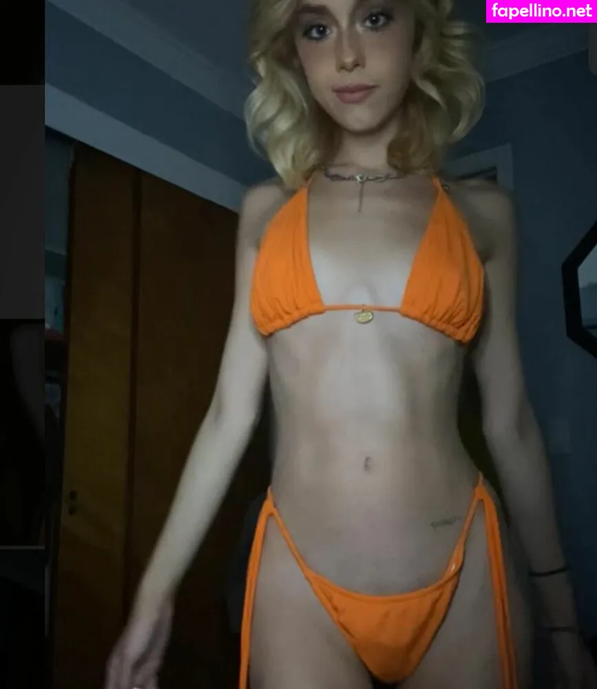 Petitegothmaid, la.petite.goth.girl_ Nude Leaked OnlyFans Photo #Ar0Y1NlDOf