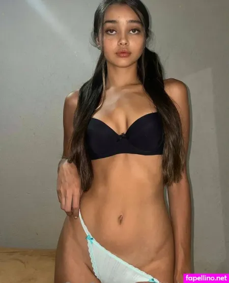 Petitelexi4ever OnlyFans Thumbnail #Gk56M5CJyE