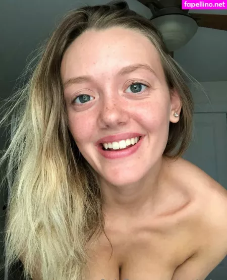 Petitelux OnlyFans Thumbnail #fmeUn60K9z