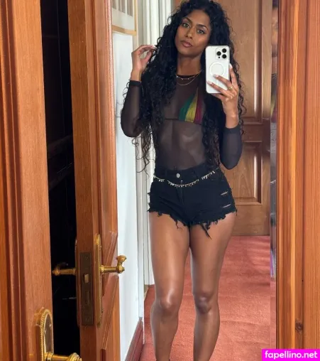 Petitemauritian OnlyFans Thumbnail #0YBFh8SATL