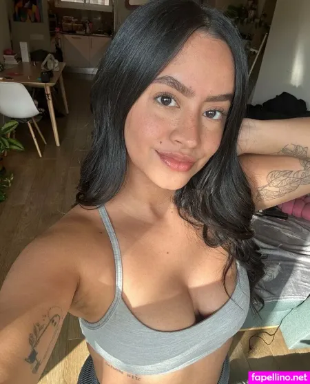 Petitemmatv OnlyFans Thumbnail #0Aal6ftq8u
