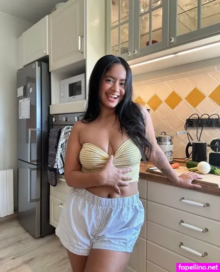 Petitemmatv OnlyFans Thumbnail #P6cKGsiEhA