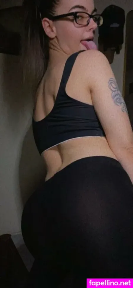 Petitenellie OnlyFans Thumbnail #2LlVPUjZ8r