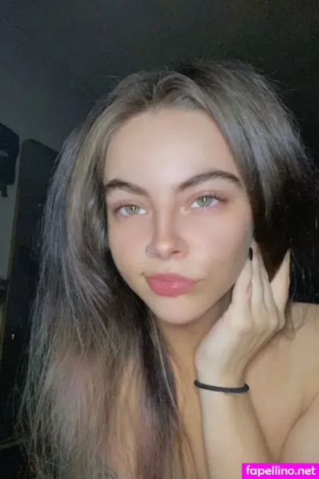 Petitenellie OnlyFans Thumbnail #2NLFjL4H5e