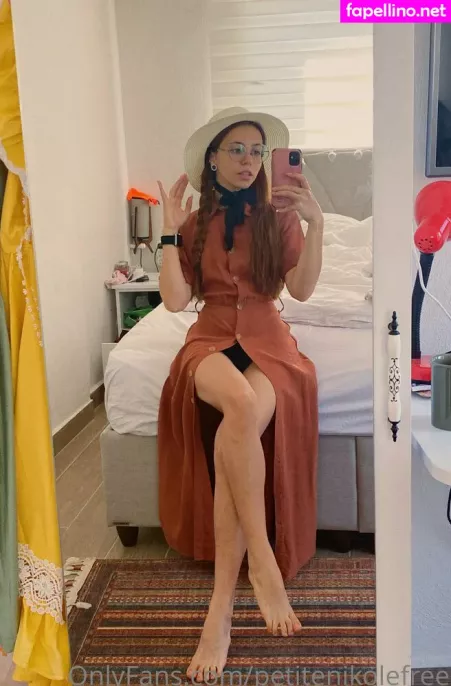 Petitenikolefree OnlyFans Thumbnail #FpB7SmG6tI