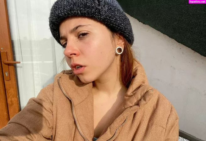 Petitenikolefree OnlyFans Thumbnail #yoqeQ5Onze