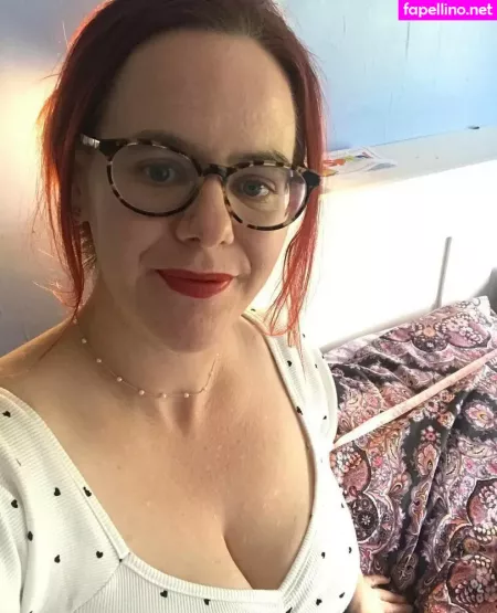 Petitepantyhose OnlyFans Thumbnail #H81XR8GNOQ