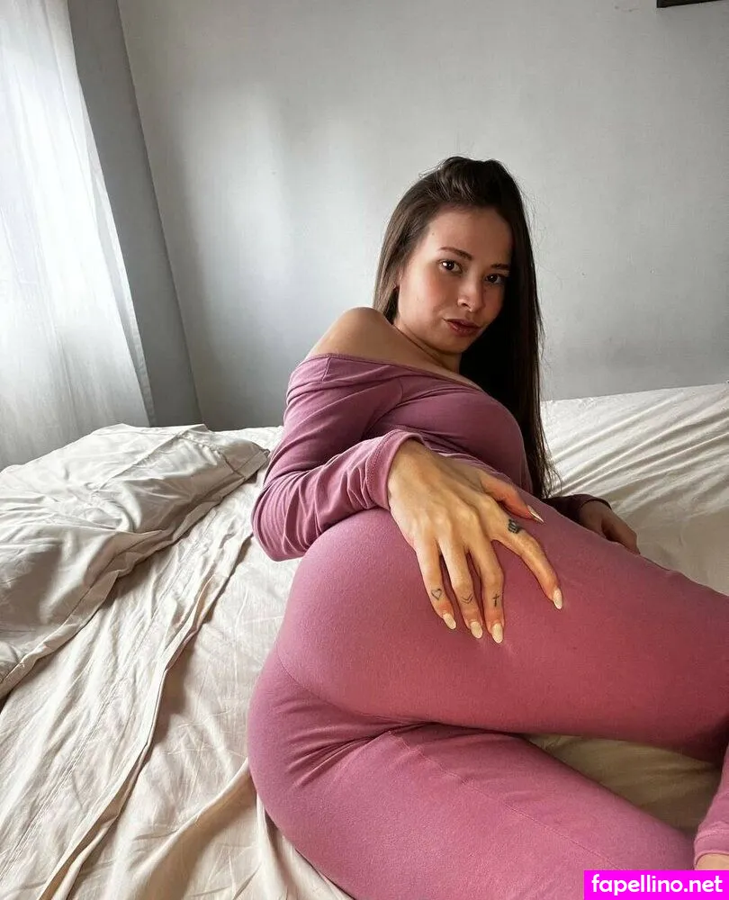 petitepaula, petitepaulaa Nude Leaked OnlyFans Photo #fs1ie0t7I8