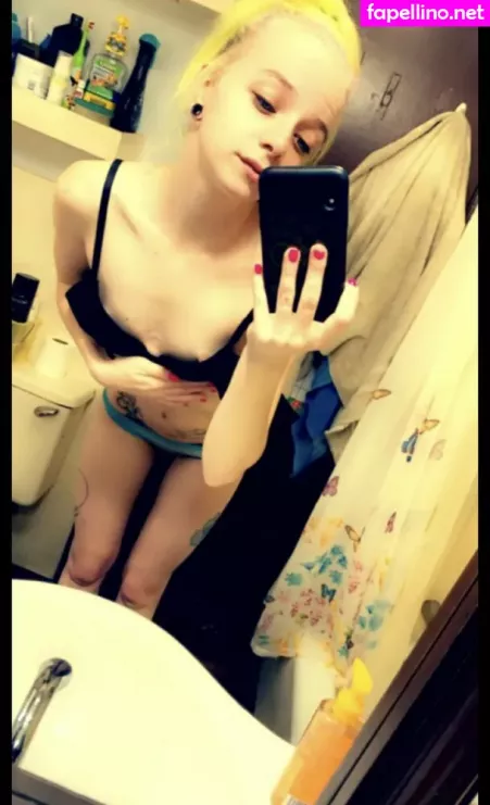 Petitepixie69 OnlyFans Thumbnail #gGhwt5hxWv