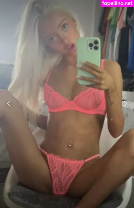 Petitesneakylink 1 OnlyFans Thumbnail #TgrKVEv4fb