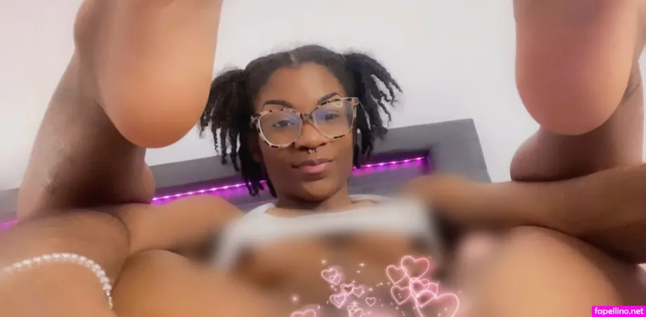 Petitetinkk OnlyFans Thumbnail #qUk9GwsaPo