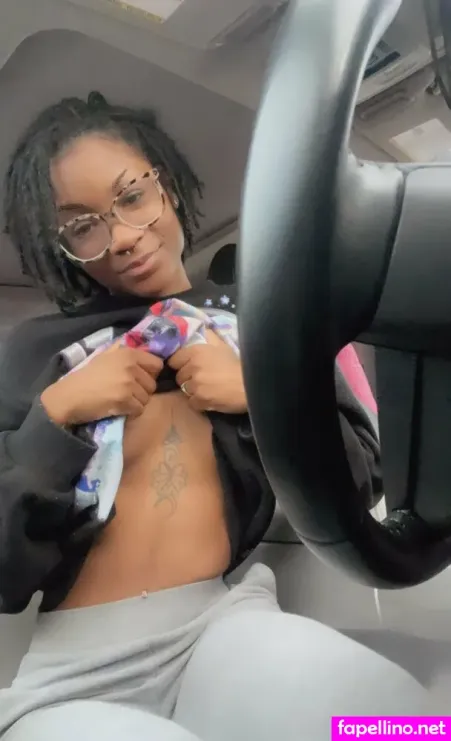 Petitetinkk OnlyFans Thumbnail #xTk1oxzQMB