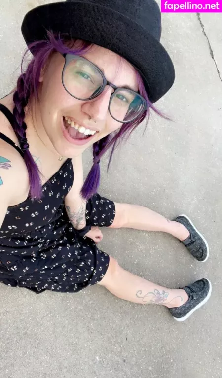 Petitetreat OnlyFans Thumbnail #FExYvIGGsh