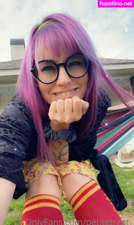 Petitetreat OnlyFans Thumbnail #b2uGYBDBCO