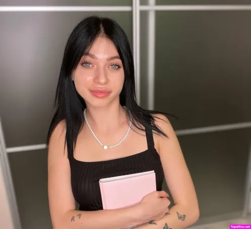 Petiteyana OnlyFans Thumbnail #GDfGg7s3Qi