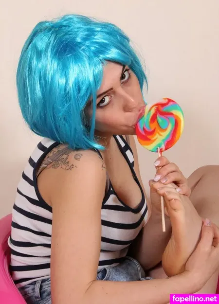 Petra Feet OnlyFans Thumbnail #X3WhDWx3iX