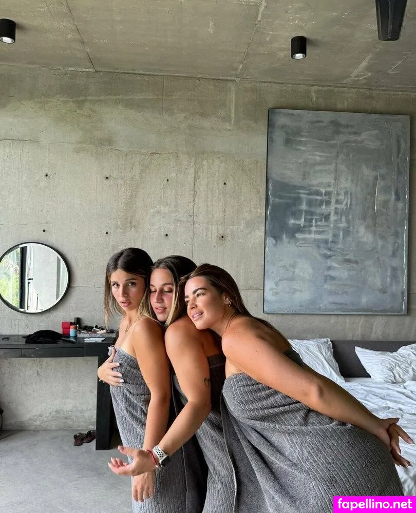 petramelissa, umapetra Nude Leaked OnlyFans Photo #3edClalrki