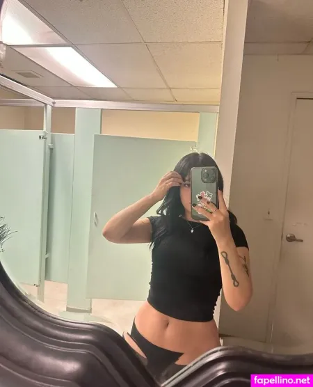 Petriebby OnlyFans Thumbnail #WNziopOTab