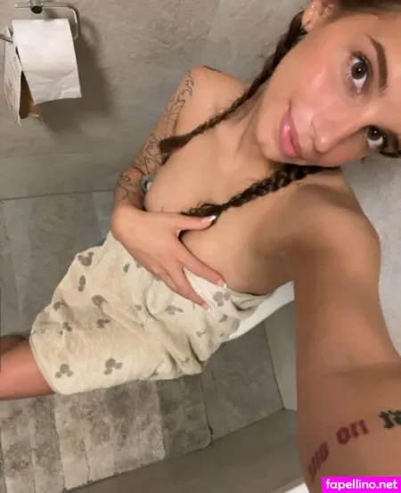 Petulkaaa OnlyFans Thumbnail #hGQZ4mNKw9