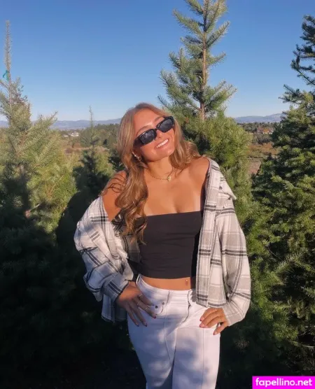 Peyton Chamberlain OnlyFans Thumbnail #5OHlNu7WiB