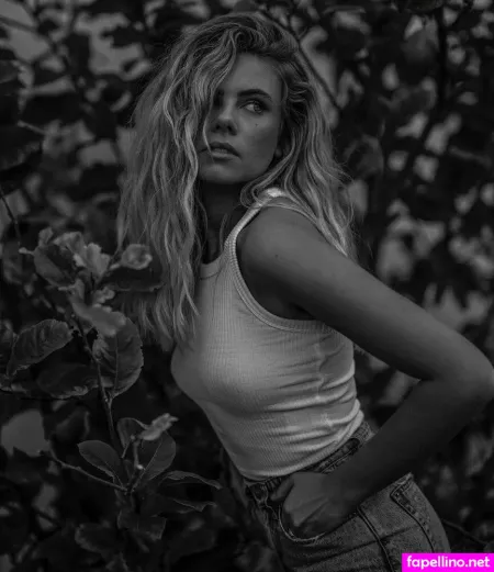 Peyton Cole OnlyFans Thumbnail #39gad6M2Nw