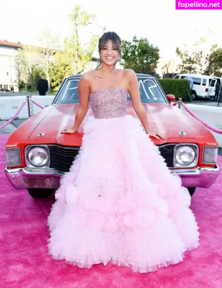 Peyton Elizabeth Lee OnlyFans Thumbnail #fgBaRxlRQ2