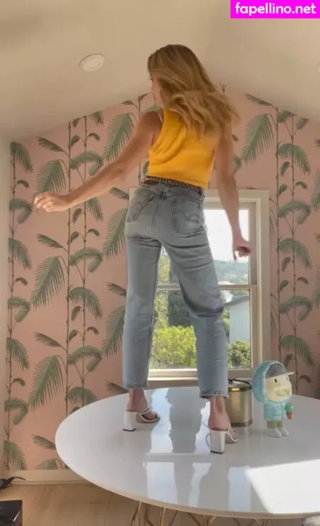 Peyton List OnlyFans Thumbnail #r8g1NqVKH3