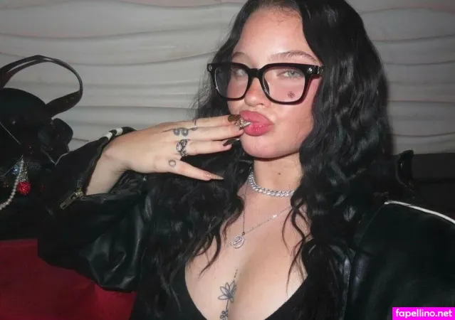 Peyton Sama 1 OnlyFans Thumbnail #ax0vLd7BJ5