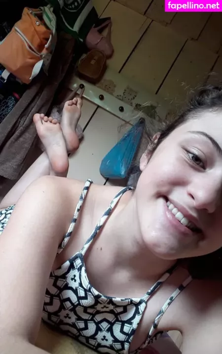 Pezinhos Da Jhenny OnlyFans Thumbnail #16HEgV8vIb