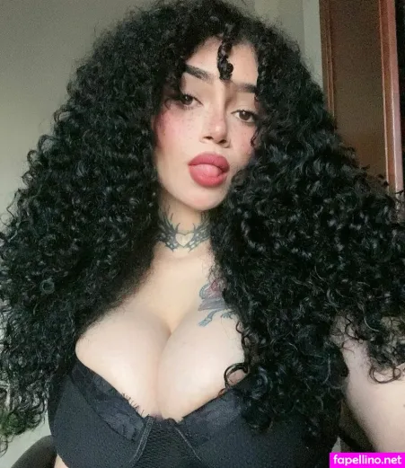 Phanyebell OnlyFans Thumbnail #b3yL7EUyVD